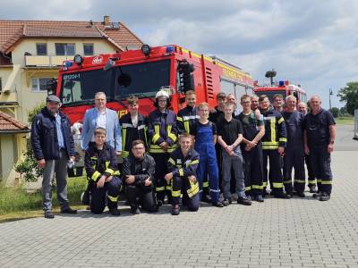 Rainer Genilke vor Ort
